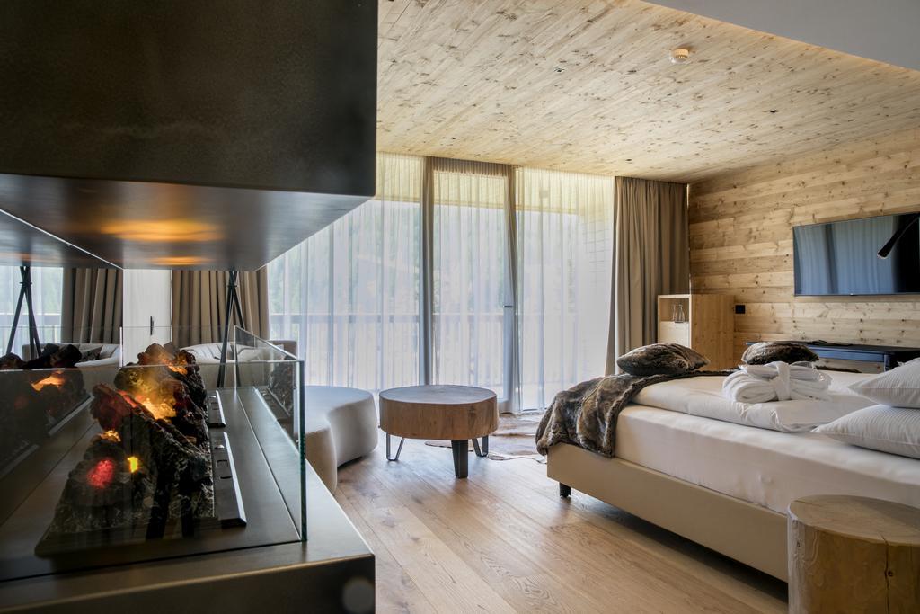 Hotel Gran Paradiso San Cassiano  Exterior photo